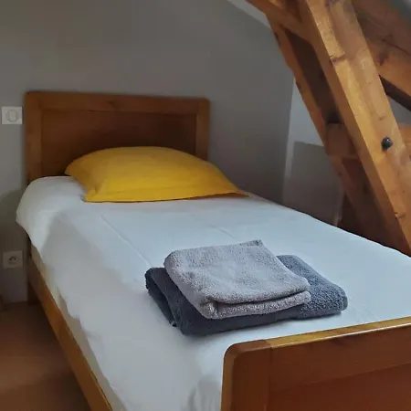 - Belle Maison De Village