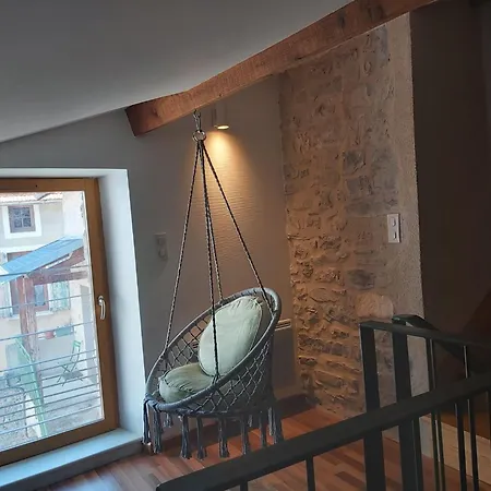 - Belle Maison De Village