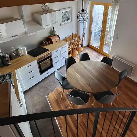 - Belle Maison De Village Feriehus Rivière-sur-Tarn
